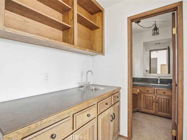 3320 Hill, San Diego CA 92106