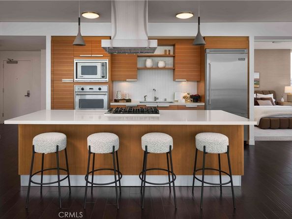 9 MacArthur Place 508, Santa Ana CA 92707