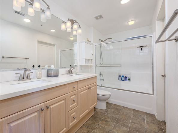 2337 Watermarke, Irvine CA 92612