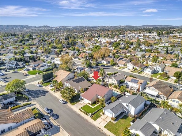 24955 Wells Fargo Drive, Laguna Hills CA 92653