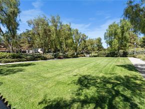 311 Falcon Creek, Irvine CA 92618