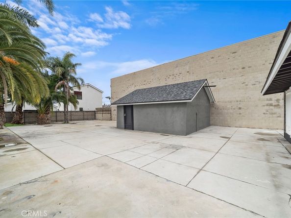 19321 Beach Boulevard, Huntington Beach CA 92648