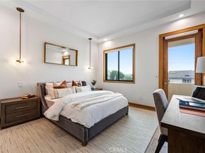 1828 Pine Street, Huntington Beach CA 92648