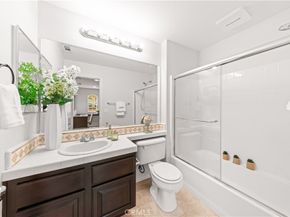 74 Trailing Vine, Irvine CA 92602