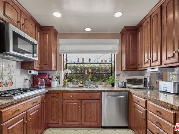 2143 Kelton Avenue, Los Angeles CA 90025