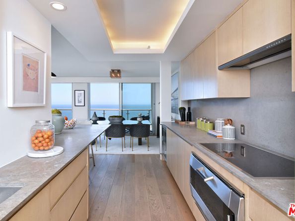 201 Ocean Avenue 906P, Santa Monica CA 90402