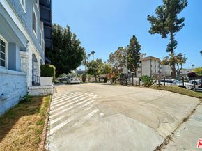 1414 S Wilton Place, Los Angeles CA 90019