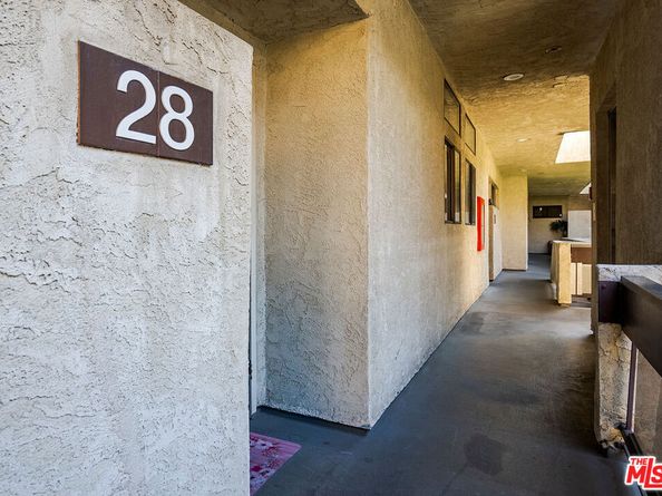 729 S Hobart Boulevard 28, Los Angeles CA 90005