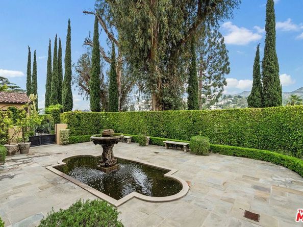 4320 Cedarhurst Circle, Los Angeles CA 90027