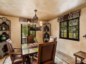 4320 Cedarhurst Circle, Los Angeles CA 90027