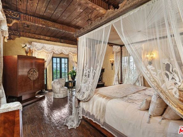 4320 Cedarhurst Circle, Los Angeles CA 90027