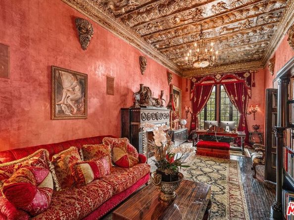 4320 Cedarhurst Circle, Los Angeles CA 90027