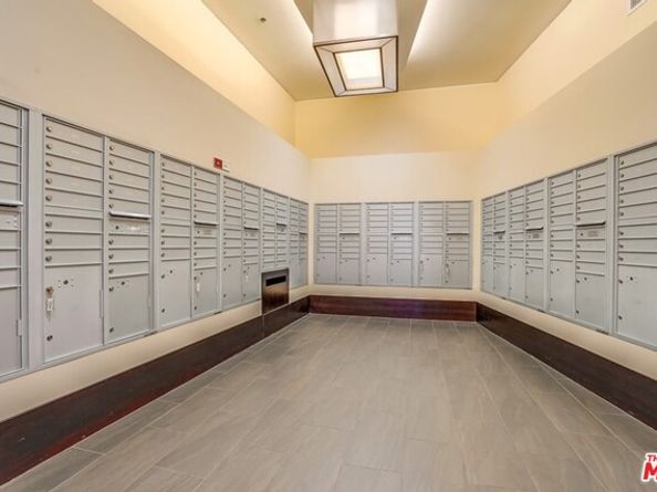 1100 S Hope Street 914, Los Angeles CA 90015