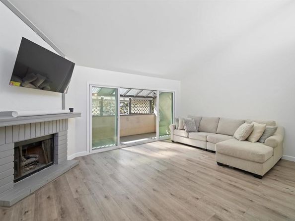 2135 E Valley Pkwy 10, Escondido CA 92027