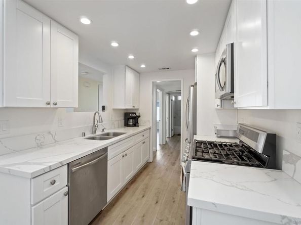 2135 E Valley Pkwy 10, Escondido CA 92027