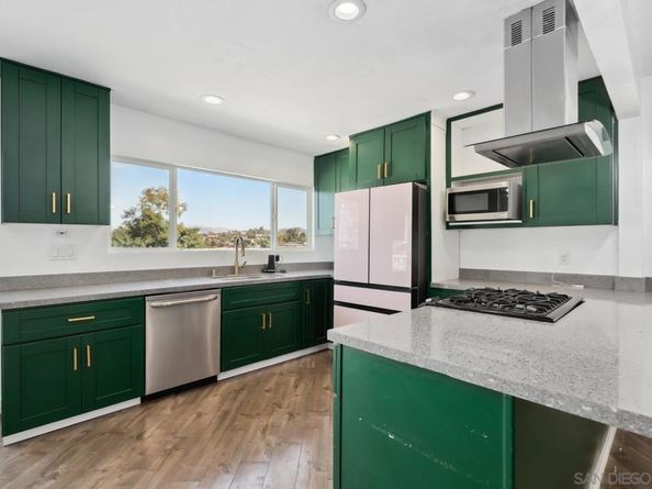 8553 Gardena Rd, Lakeside CA 92040