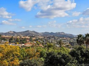 8553 Gardena Rd, Lakeside CA 92040