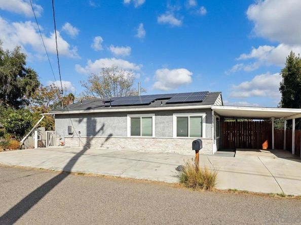 8553 Gardena Rd, Lakeside CA 92040