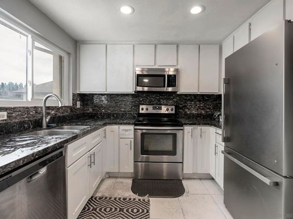 3427 Los Mochis, Oceanside CA 92056