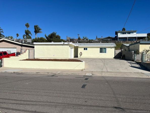 1335 Tobias Dr, Chula Vista CA 91911
