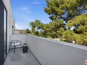 3306 Aria Lane, Los Angeles CA 90034