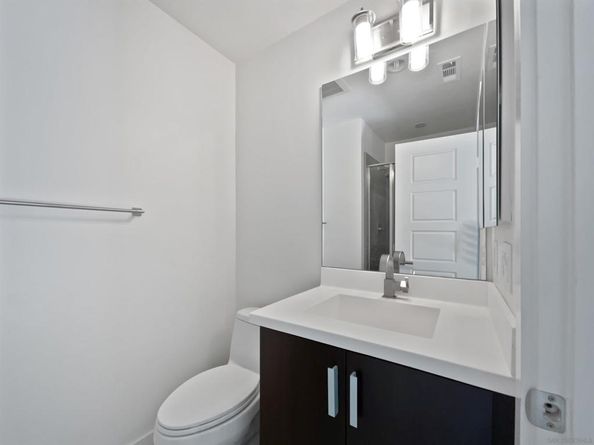 7887 Stylus Dr, San Diego CA 92108
