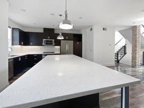 7887 Stylus Dr, San Diego CA 92108