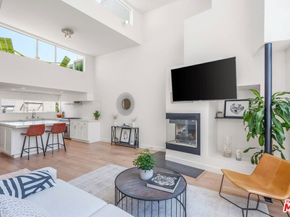 2020 6th Street 2, Santa Monica CA 90405