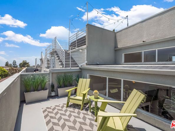 2020 6th Street 2, Santa Monica CA 90405