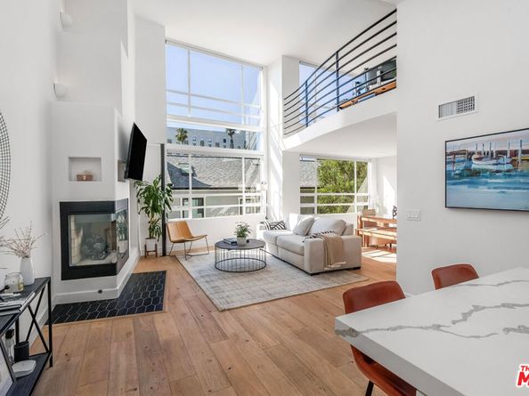 2020 6th Street 2, Santa Monica CA 90405