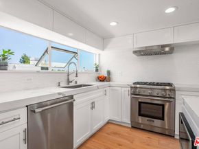 2020 6th Street 2, Santa Monica CA 90405