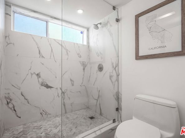 2020 6th Street 2, Santa Monica CA 90405