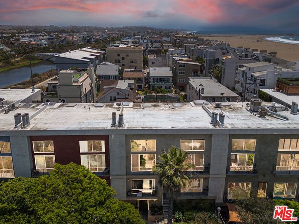 20 Ironsides Street 8, Marina Del Rey CA 90292