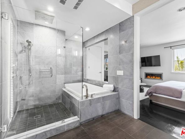 32 Galleon Street, Marina Del Rey CA 90292