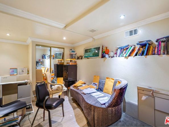 5427 Bushnell Way, Los Angeles CA 90042