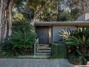 12618 Homewood Way, Los Angeles CA 90049