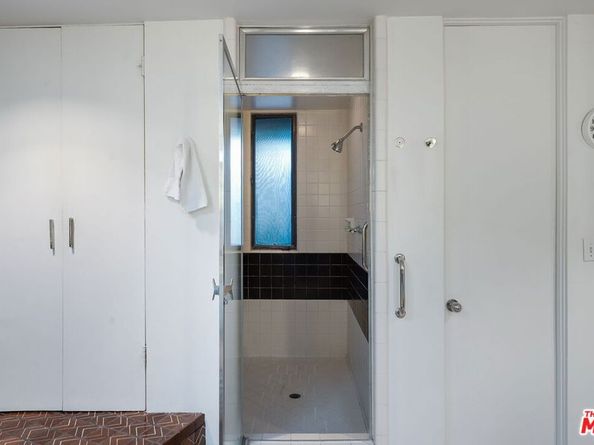 12618 Homewood Way, Los Angeles CA 90049