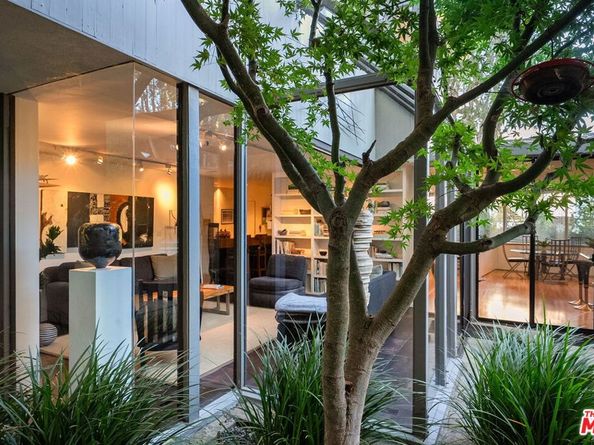 12618 Homewood Way, Los Angeles CA 90049