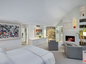 12618 Homewood Way, Los Angeles CA 90049