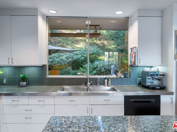 12618 Homewood Way, Los Angeles CA 90049