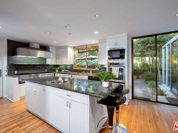 12618 Homewood Way, Los Angeles CA 90049