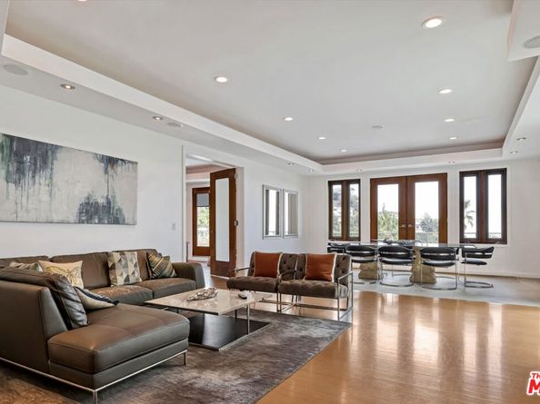 8827 Evanview Drive, Los Angeles CA 90069