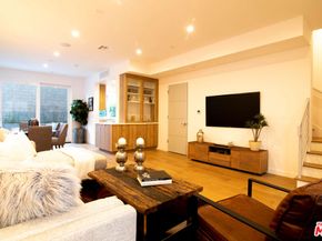 1015 Figueroa Terrace 16, Los Angeles CA 90012