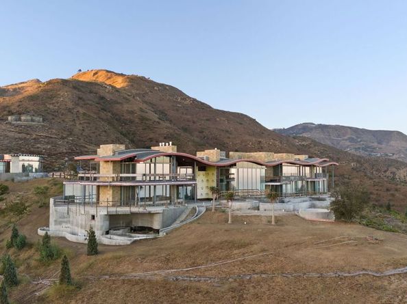 2930 Sweetwater Mesa Road, Malibu CA 90265