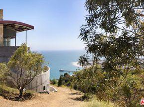 2930 Sweetwater Mesa Road, Malibu CA 90265