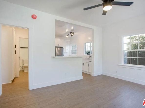 1934 New England Street, Los Angeles CA 90007