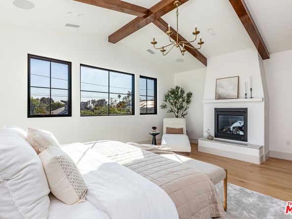 3745 May Street, Los Angeles CA 90066