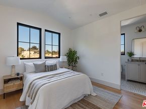 3745 May Street, Los Angeles CA 90066