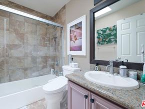 12530 Venice Boulevard 8, Los Angeles CA 90066
