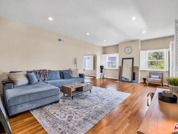 1073 S Mansfield Avenue, Los Angeles CA 90019